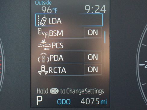 Used 2024 Toyota Corolla Cross AWD Hybrid image 4