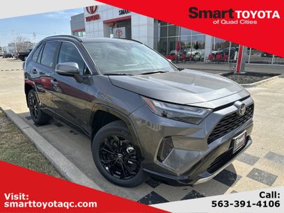 New 2025 Toyota RAV4 SE w/ Convenience Package