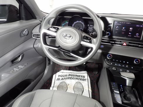 Used 2023 Hyundai Elantra Blue w/ Preferred Accessory Package FWD image 12