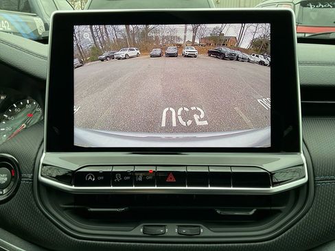 New 2026 Jeep Compass Latitude image 21