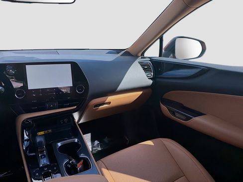 Used 2025 Lexus NX 250 FWD image 22