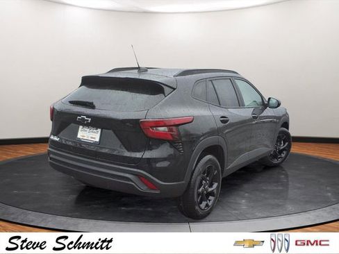 New 2026 Chevrolet Trax LT w/ Driver Confidence Package image 23