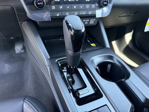 New 2026 Subaru Outback Premium AWD/4WD image 31