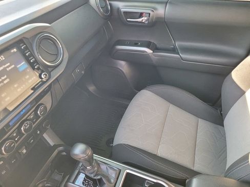 Used 2023 Toyota Tacoma TRD Off-Road w/ Technology Package image 12