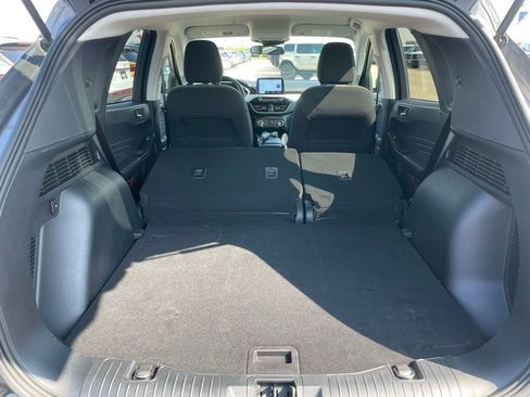 Used 2022 Ford Escape SE image 33