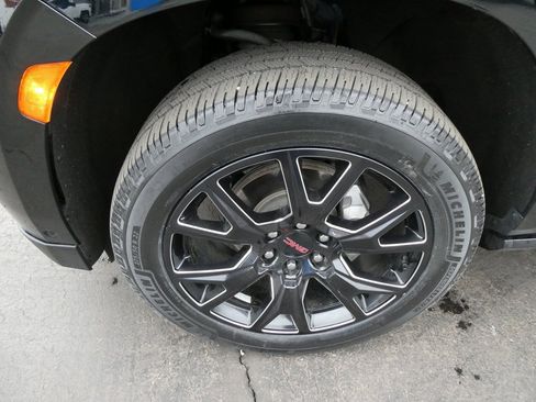 Certified 2024 GMC Yukon XL Denali Ultimate image 10