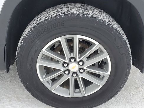 Certified 2023 Chevrolet Traverse LT image 40