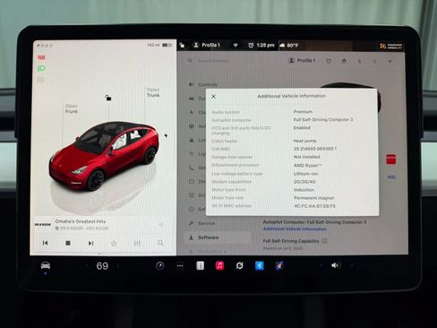 Used 2023 Tesla Model Y Long Range AWD/4WD image 23