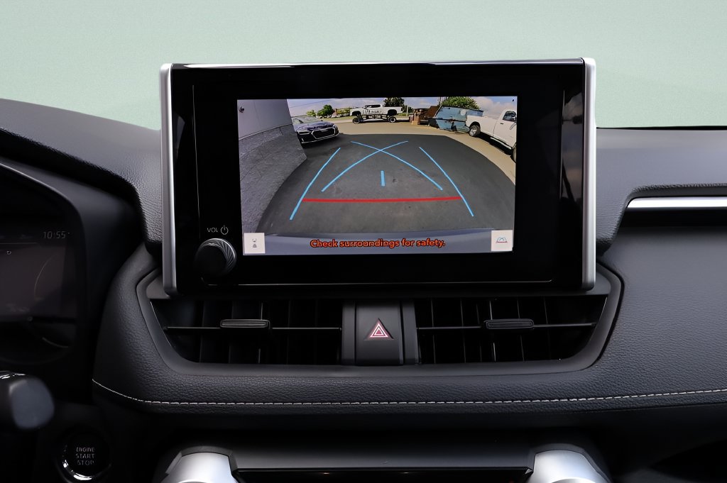 Certified 2025 Toyota RAV4 XLE AWD/4WD image 33