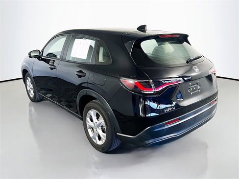 Used 2024 Honda HR-V LX image 5