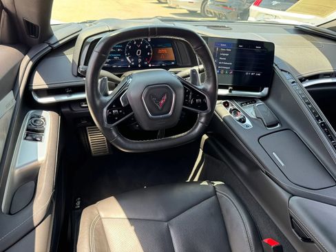 Used 2021 Chevrolet Corvette Stingray Preferred Cpe w/ Engine Appearance Package RWD image 25