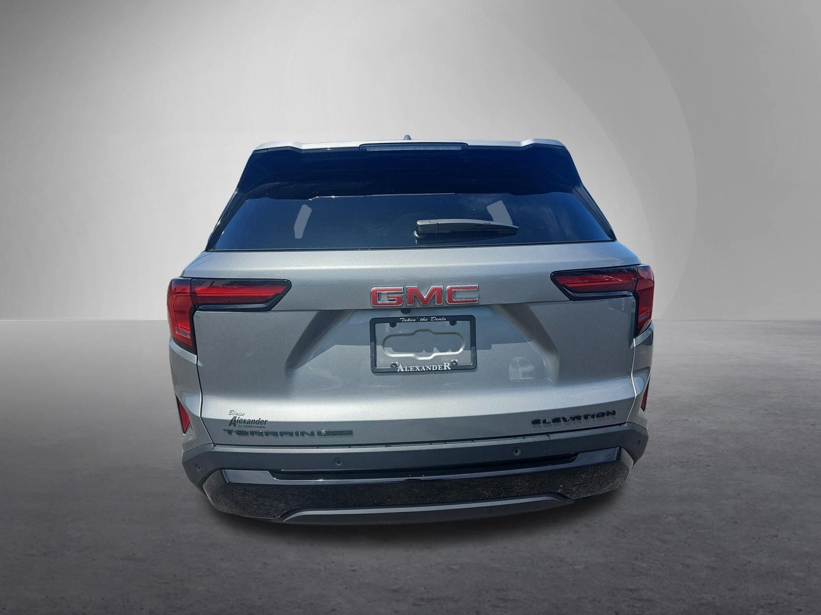 Used 2026 GMC Terrain Elevation w/ Elevation Premium Package AWD/4WD image 4