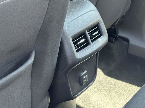 Used 2020 Chevrolet Equinox LS FWD image 18