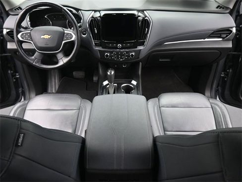 Used 2020 Chevrolet Traverse LT w/ Driver Confidence II Package image 25