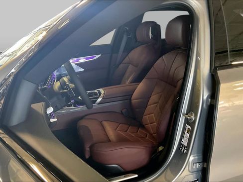 New 2026 BMW 760i xDrive AWD/4WD image 9