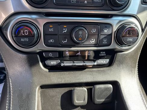 Used 2019 Chevrolet Tahoe LS AWD/4WD image 17