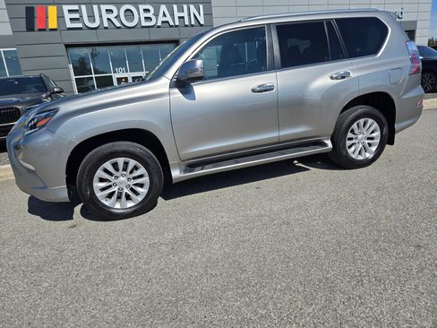 Used 2021 Lexus GX 460 Premium w/ Premium Package AWD/4WD image 27