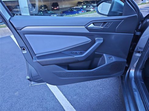 New 2026 Volkswagen Jetta SE image 12