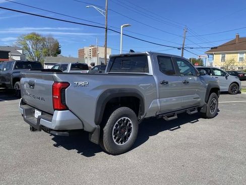 New 2026 Toyota Tacoma TRD Off-Road AWD/4WD image 3