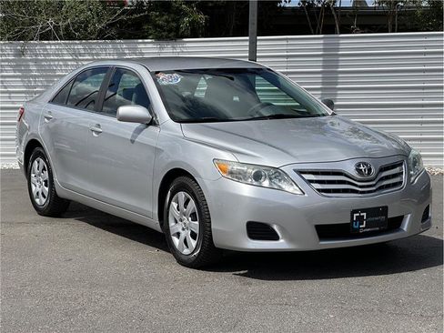 Used 2011 Toyota Camry FWD image 8