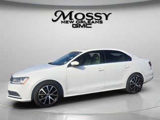 Used 2017 Volkswagen Jetta SE video 1