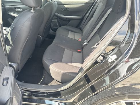 Used 2024 Nissan Sentra SV FWD image 20
