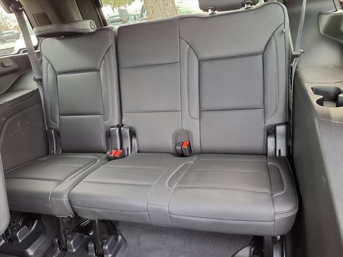 Used 2021 GMC Yukon Denali w/ Denali Premium Package image 14