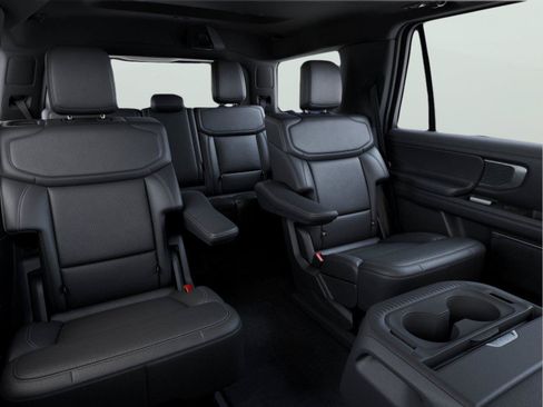 New 2027 Ford Expedition Platinum w/ Stealth Appearance Package AWD/4WD image 11