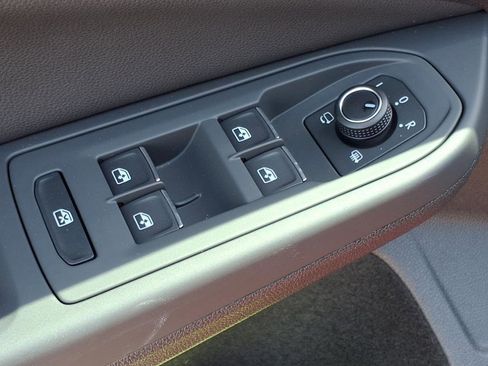 New 2025 Volkswagen GTI SE image 11