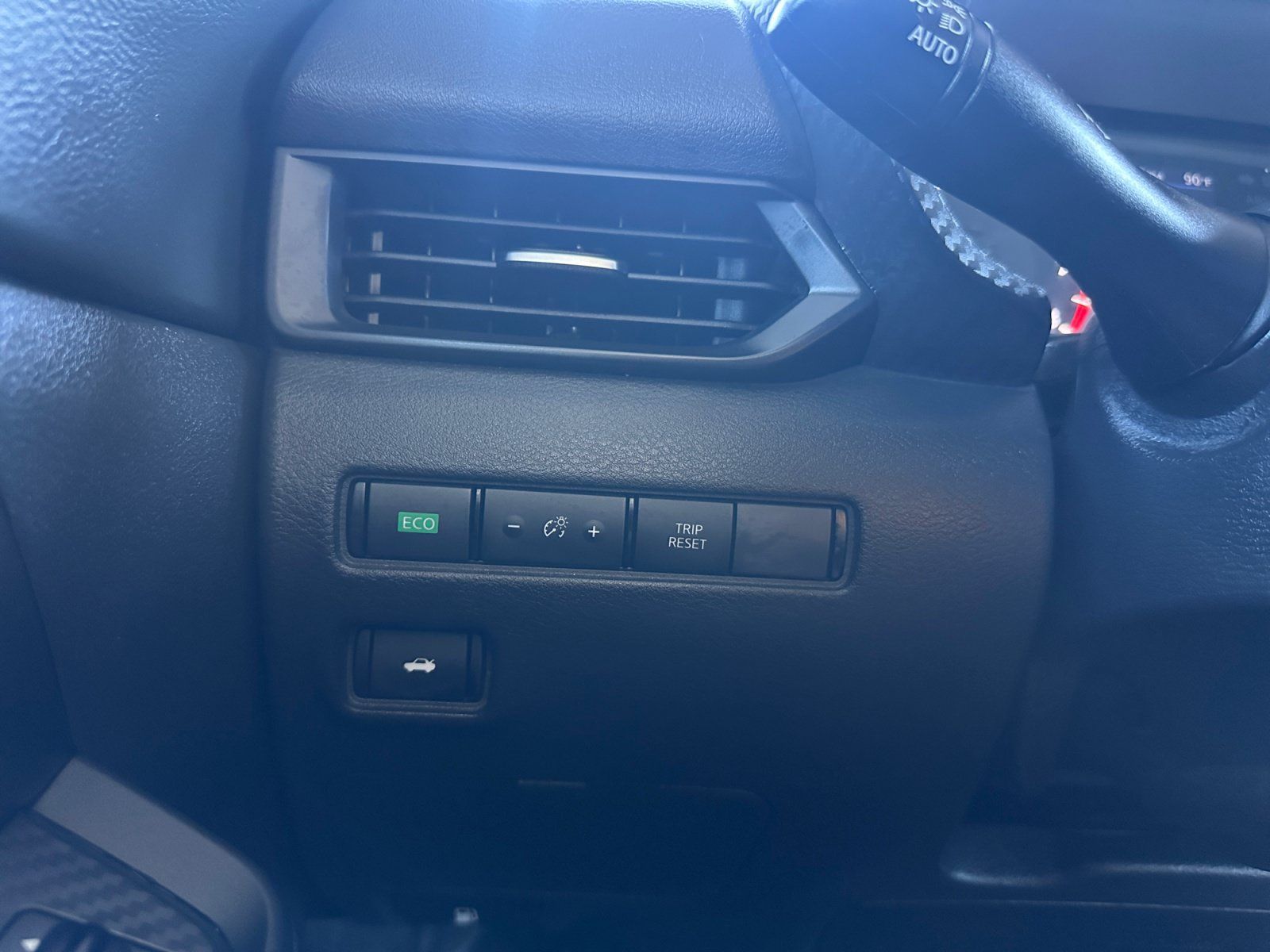 Used 2025 Nissan Sentra S FWD image 17