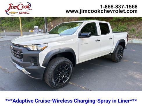 New 2026 Chevrolet Colorado Trail Boss AWD/4WD image 1