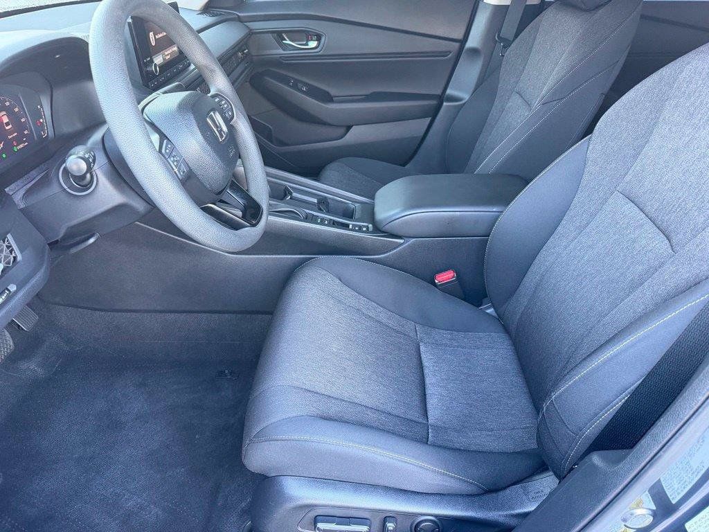 Certified 2025 Honda Accord SE image 10