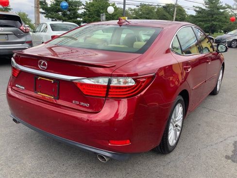 Used 2014 Lexus ES 350 w/ Luxury Package FWD image 7
