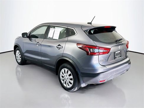 Used 2020 Nissan Rogue Sport S image 5