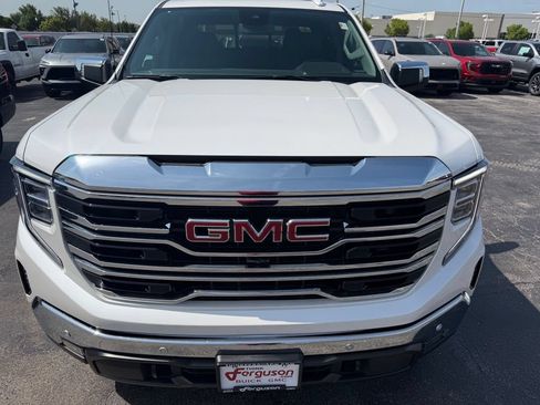 Used 2024 GMC Sierra 1500 SLT RWD image 5