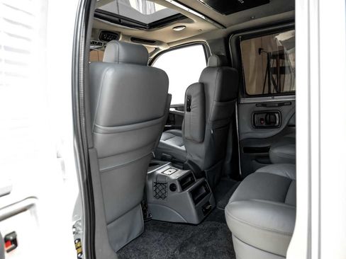 Used 2011 Chevrolet Express 1500 image 43