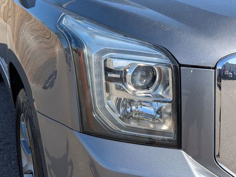 Used 2020 GMC Yukon XL Denali w/ Open Road Package image 10