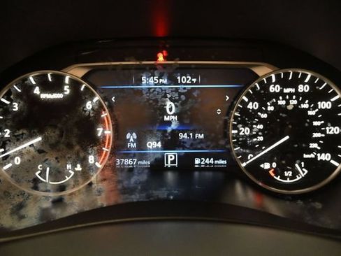 Used 2023 Nissan Altima 2.5 SR FWD image 6