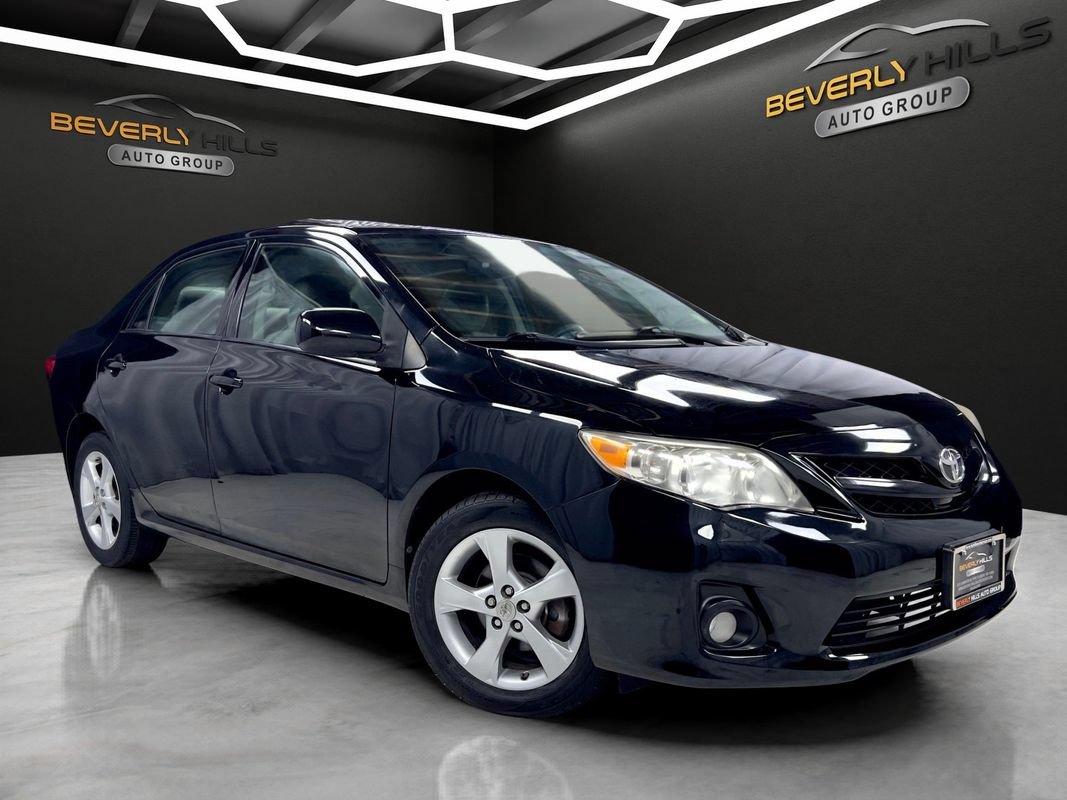 Used 2011 Toyota Corolla LE w/ Premium Pkg FWD image 7