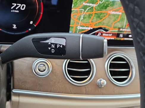 Used 2023 Mercedes-Benz E 350 4MATIC Sedan image 11