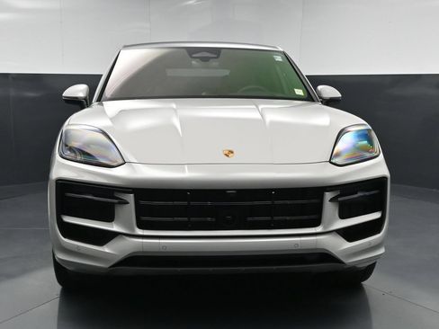 New 2026 Porsche Cayenne GTS AWD/4WD image 14