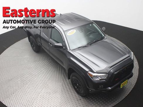 Used 2021 Toyota Tacoma SR w/ SX Package AWD/4WD image 3