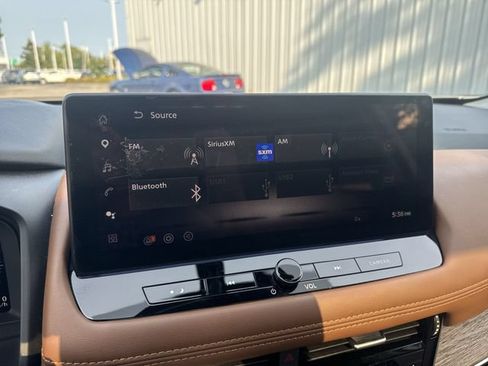 Used 2025 Nissan Rogue Platinum w/ Platinum Premium Package FWD image 21