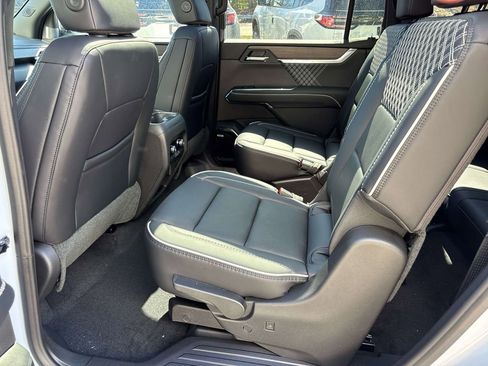 New 2026 GMC Acadia Denali w/ Super Cruise Package AWD/4WD image 6