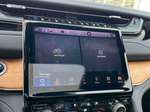 Certified 2022 Jeep Grand Cherokee Summit AWD/4WD image 27