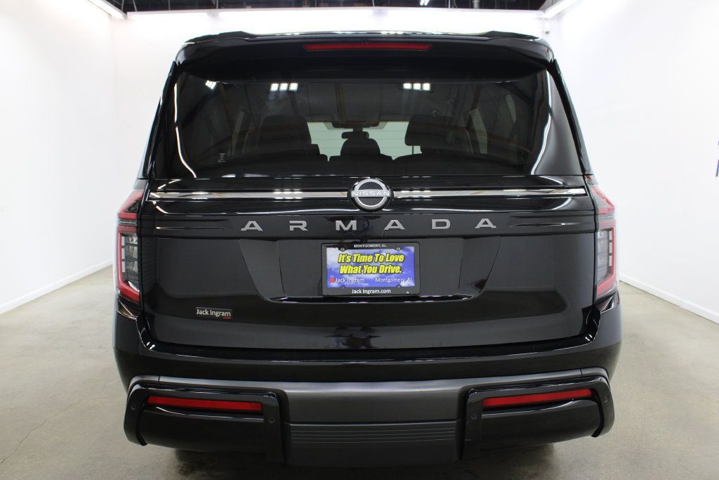 Used 2025 Nissan Armada SV RWD image 4