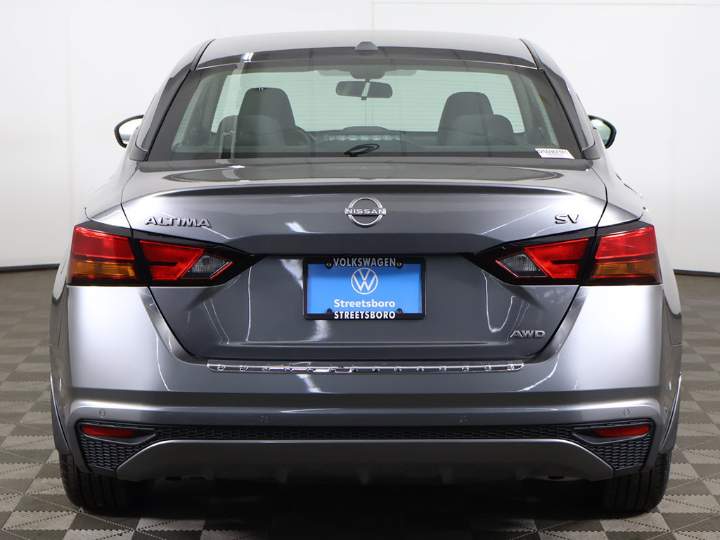Used 2023 Nissan Altima 2.5 SV AWD/4WD image 9