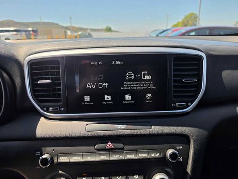 Used 2022 Kia Sportage LX AWD/4WD image 25