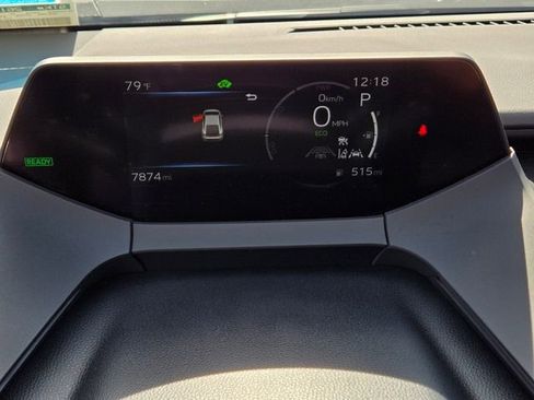 Used 2025 Toyota Prius LE image 20