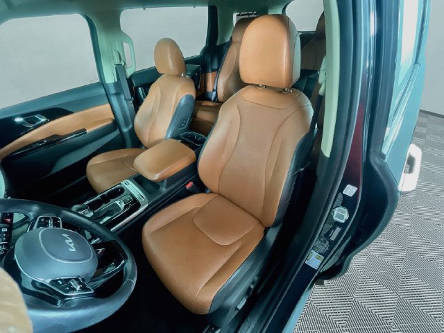 Used 2022 Kia Carnival SX Prestige FWD image 23